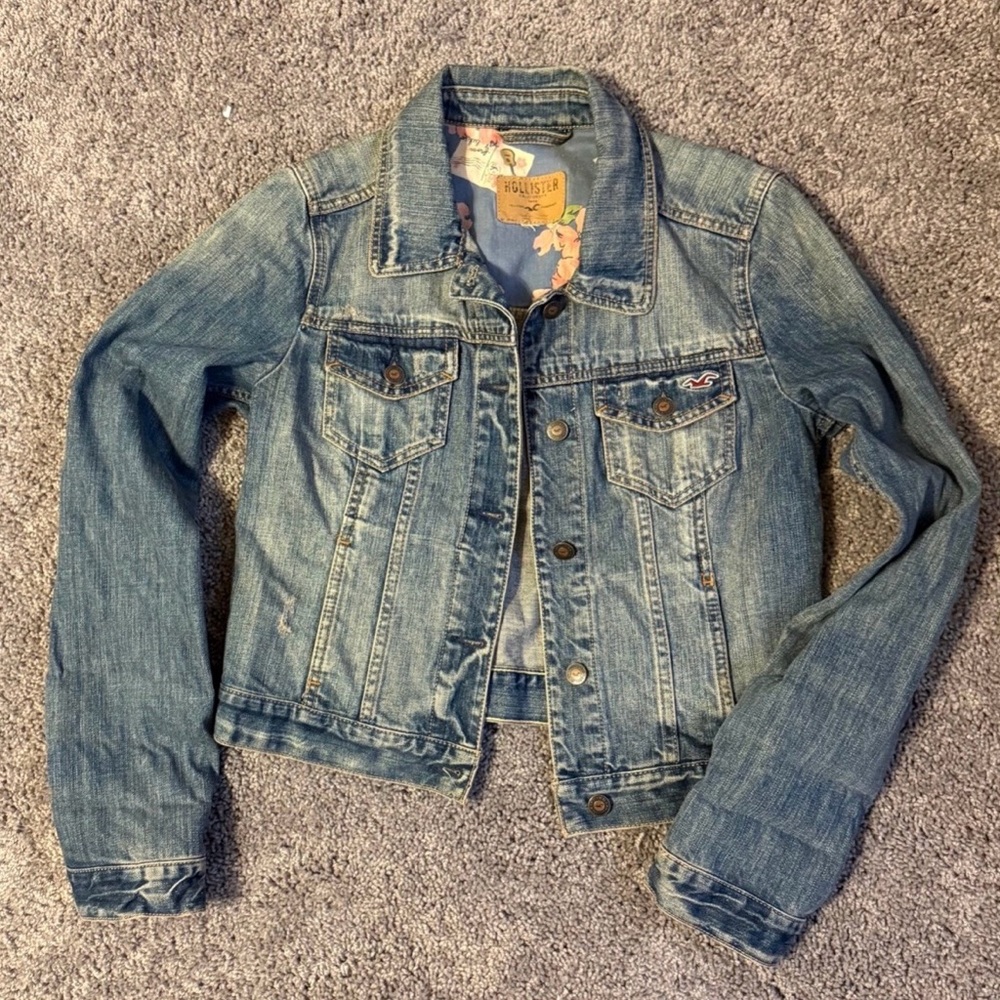 Hollister Light Blue Jean Jacket Size Small